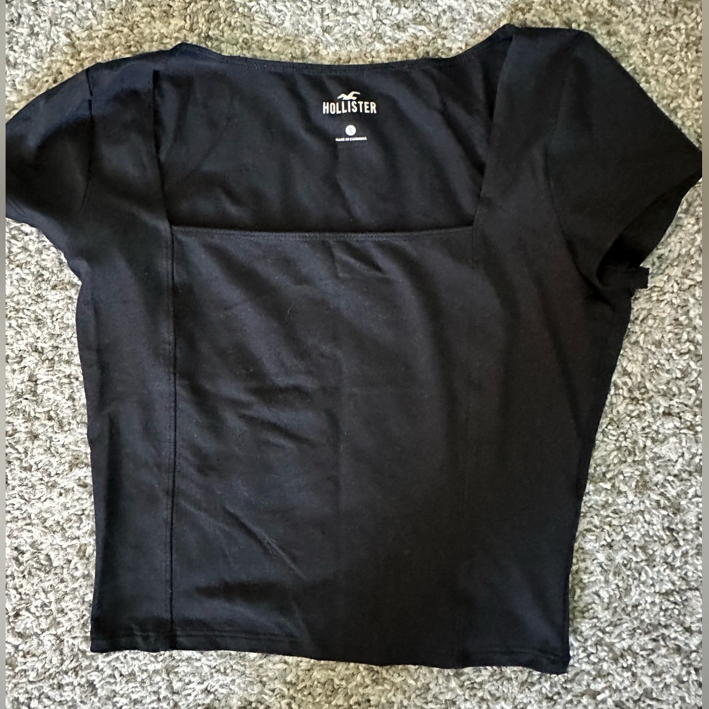 Hollister Women's Classic Black crop top